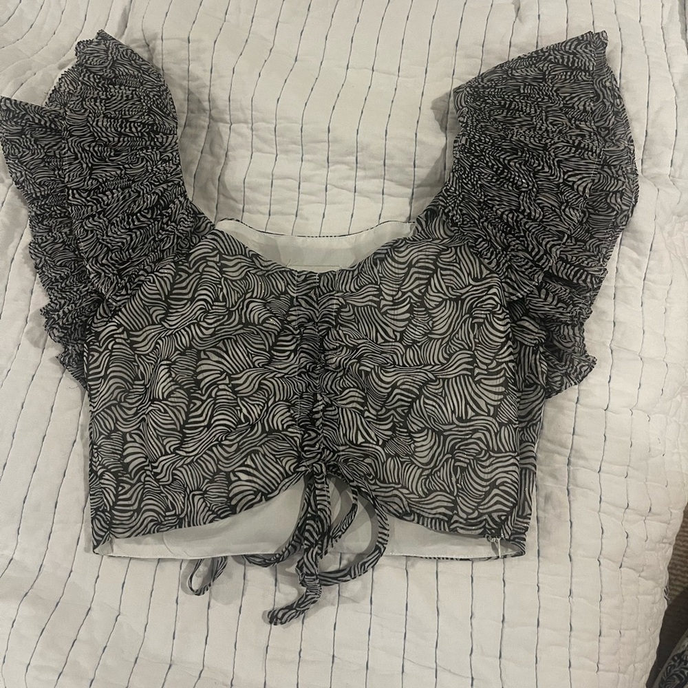 black and white xs cropped sparkly flowy top